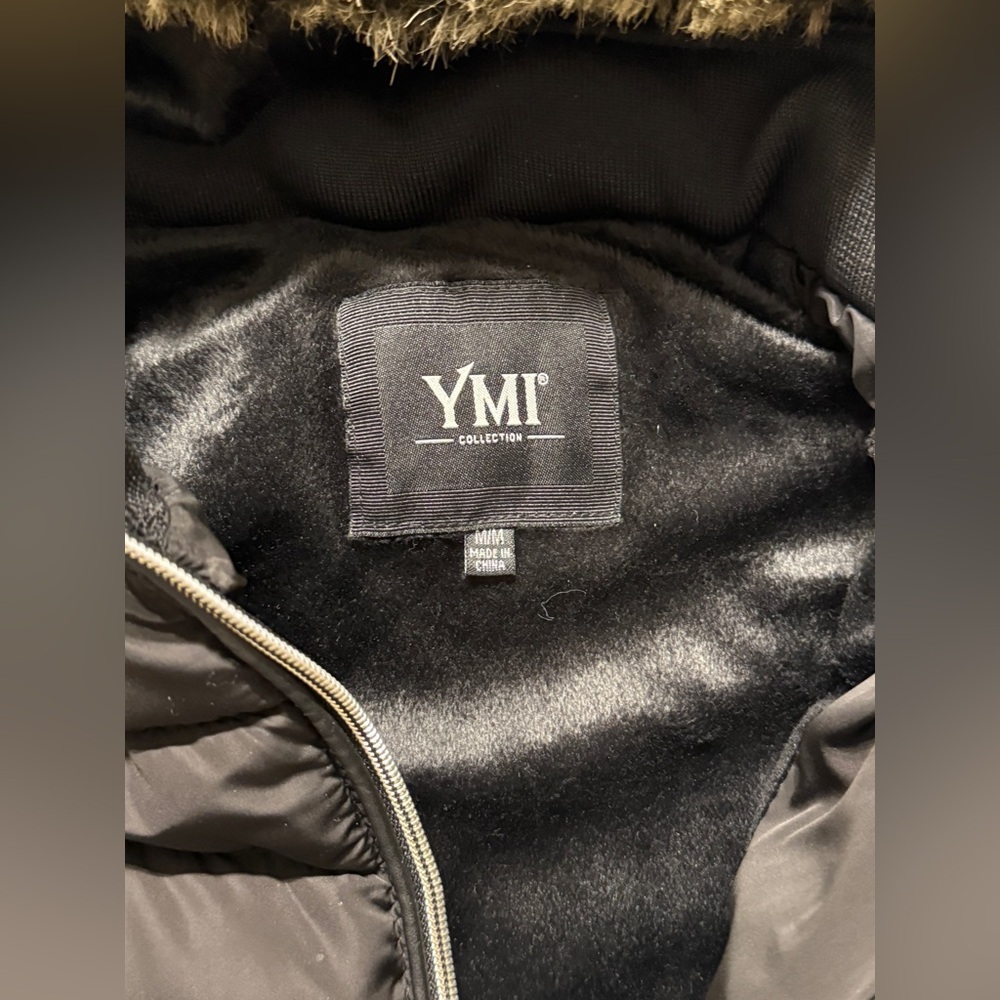 YMI Women’s Black Quilted Puffer Vest w/ Faux Fur Hood Cozy Winter Layer-Size M - Picture 13 of 15